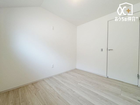�Q�� -