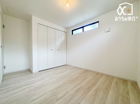 �Q�� -