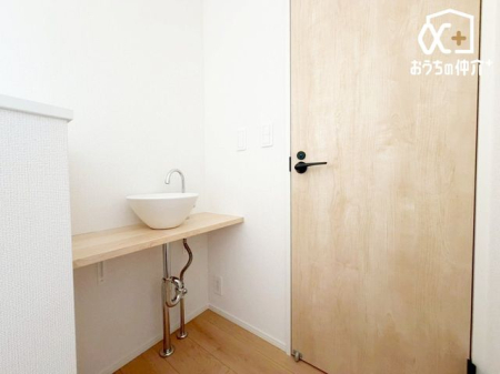 ���ʑ�E���ʏ� �Q�K�̐��ʑ�ł��B�������̂���Ƒ��݂�Ȃ������g�����ʎ��B�Z�������ɂ͎g���₷�����ʂŁA�X�e�L�Ȉ���̃X�^�[�g������܂��傤�B