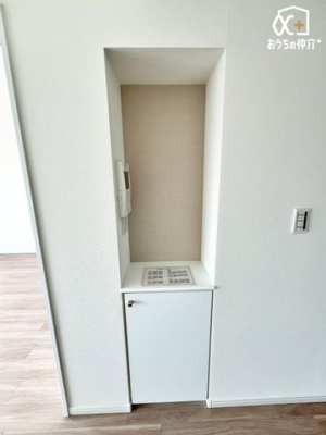 ���[ ���r���O�ɂ�����[�t���̒I�ł��B