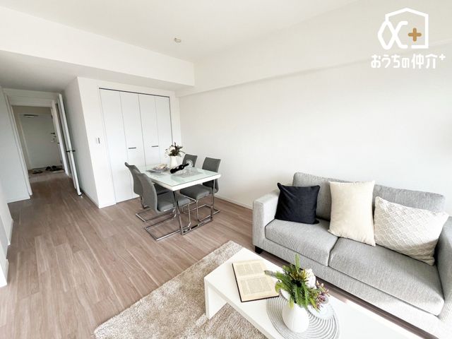 ���r���O �쓌�����̑傫�ȑ����炽���Ղ�z�����������ޖ��邢��11�����r���O�B�Ƒ��c���⃊���b�N�X�^�C���ɍœK�ȊJ�������ӂ���Ԃł��B