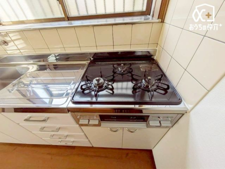 �L�b�`�� �i3���R�����j���������Ŏς�E�Ă��E�����Ȃǂ��\�B�Η͂͋��΂����΂܂ŏꏊ���ƂɎ��R�ɐݒ�ł��A��C�ɒZ���ԂŒ������鎖���ł��܂��B�܂��Ԋu���L���A�傫�Ȓ�������u�����Ƃ��ł��܂��B