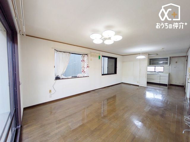 ���r���O -