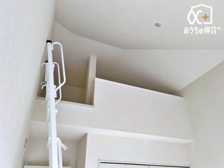 ���[ ���낢��ȉו������[�ł��郁���b�g��A�q�����тɂ͖��̂���閧��n�̂悤�Ɋ��������ԂƂȂ��Ă���܂��B�ʐ^�ł͂킩�肸�炢�ł������ۂ̓��t�g�Ȃ̂ɁH�Ɗ����Ă���������L���ƂȂ��Ă���܂��B