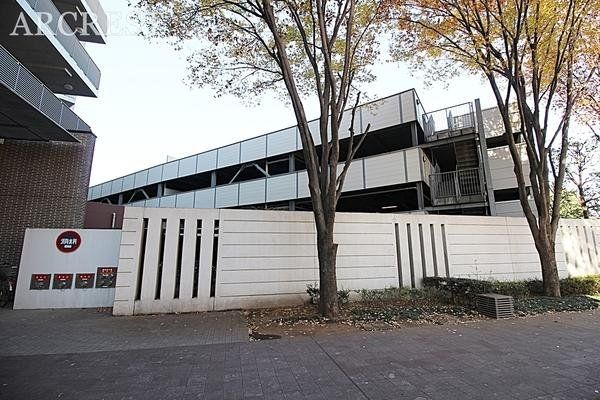 ���̑� ����䏬�w�Z�܂œk��7���B�����Ȃ��q�l���������̂��ƒ�Ɉ��S�̏Z���ł��B�w�Z���߂��ƒ��̖Z�������Ԃɂ��]�T�����܂�Ƒ��̎��Ԃ����������ł��ˁB