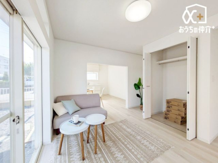 ���r���O -