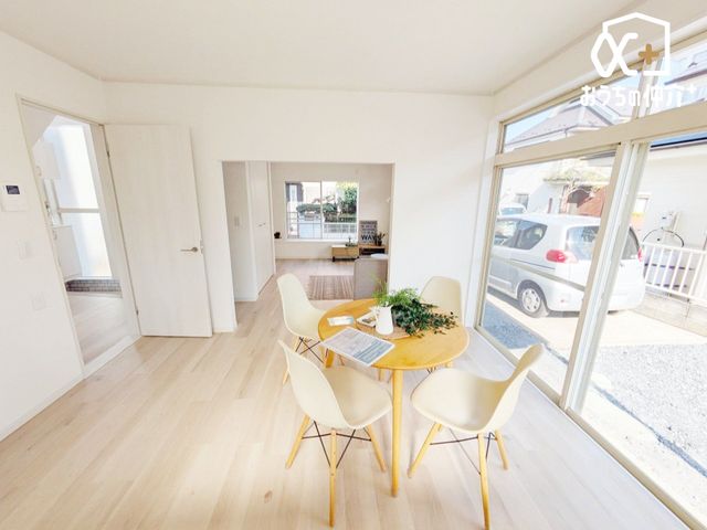 ���r���O -