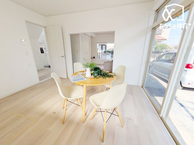 ���r���O -