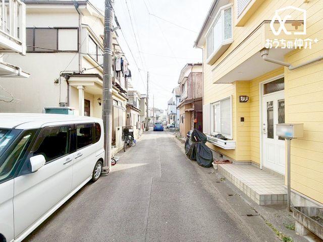 ���̑� �\�Z��E�f�U�C���E�Ԏ������R�ɐ݌v���A���D���ȃn�E�X���[�J�[�Ō��z���\�ł��B�n�E�X���[�J�[�ɂ����ꂼ����F�⋭�݂�����܂��̂ŁA�����������Ǝv������Ђɗ��߂邱�Ƃ������b�g�Ƃ�����ł��傤�B