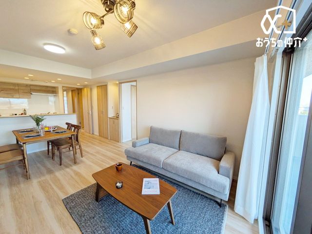 ���r���O -