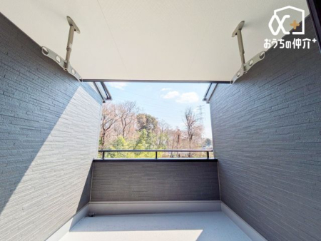 �o���R�j�[ -