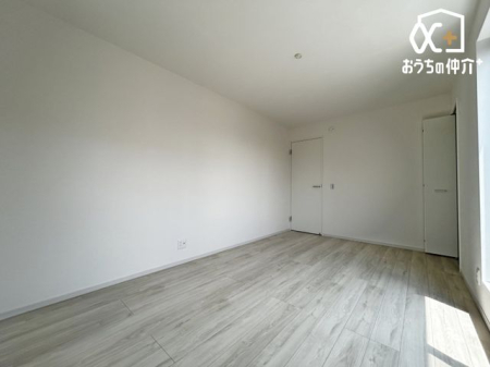 �Q�� -