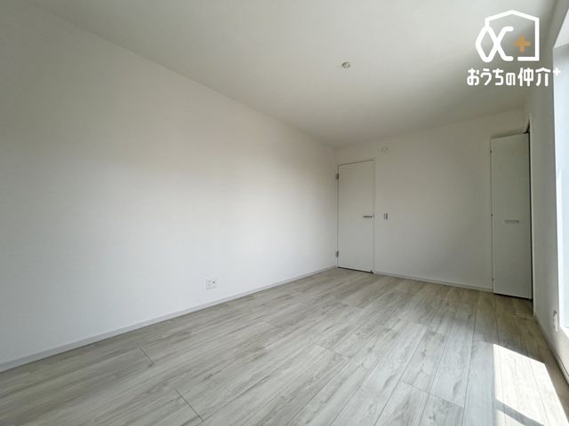 �Q�� -
