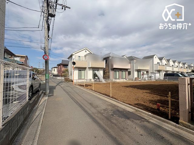 ���n�O�ώʐ^ �Ԓʂ�̏��Ȃ��ړ��̗l�q�ł�