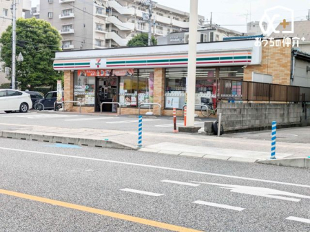 ���ӊ� �Z�u���C���u������Β�4���ړX �k��5���B24���ԉc�ƂȂ̂ŁA�}�Ȃ��������ɂ��֗��ł��B���H����y�����p�i��̔����Ă���܂��B���ԏ�G�L 350m