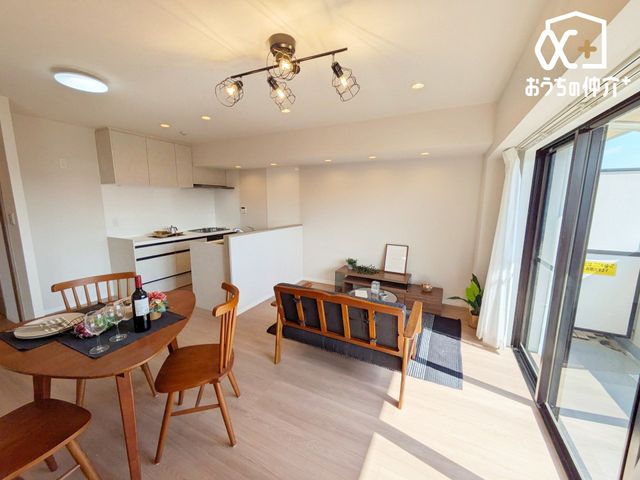 ���r���O -