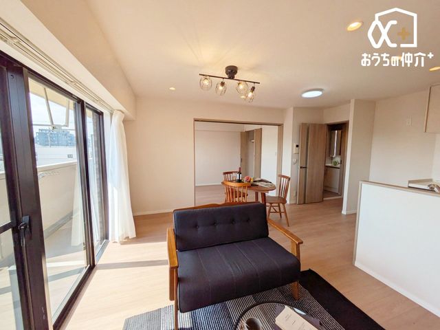 ���r���O -