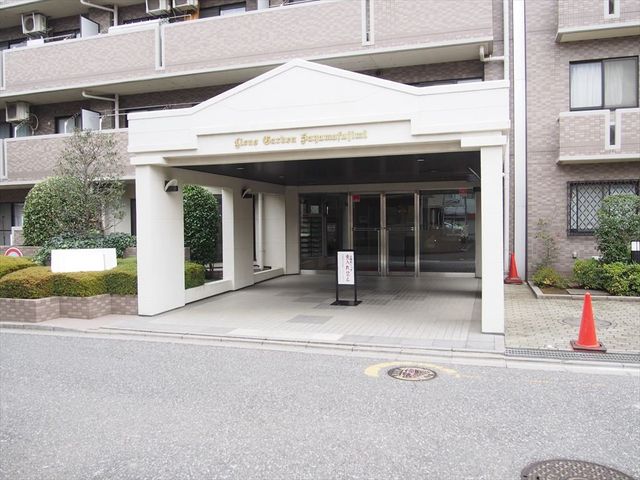 �G���g�����X -