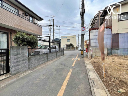 ���̑� ���͂ɍ����������Ȃ��J���I�ȗ��n�ł��B�O�ʓ��H�͖k��4�����H�ɖʂ��Ă��܂��B�Ԓʂ�����Ȃ������������Z���ł��B