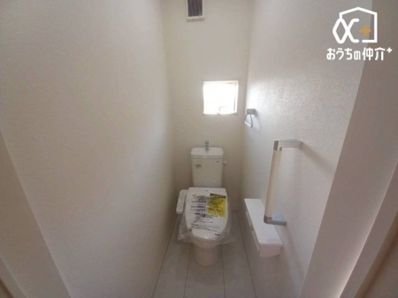 �g�C�� �����̂���2�K�̉������֍��t�g�C���ł��B