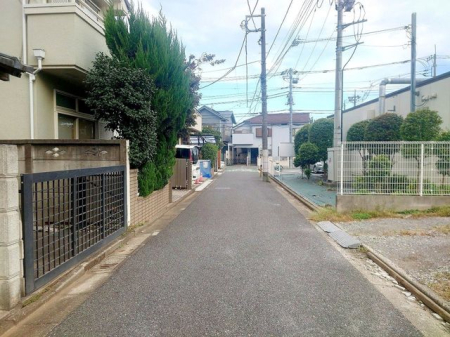 ���n�y�n�ʐ^ �Ԓʂ�̏��Ȃ������������Z���ł��B�����Ȃ��q���܂��������̂��Ƒ������S�ł��B