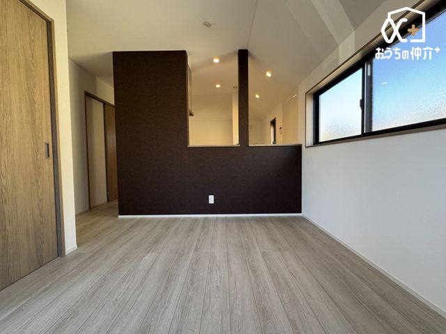 ���r���O �R�~���j�P�[�V�������L����_�C�j���O�I