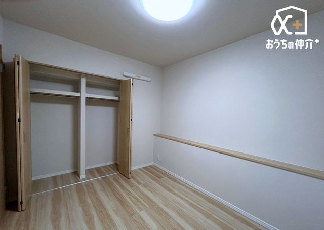 ���̑����� ���C�ɓ���̉Ƌ��Ɠd��z�u���āA����������̔��������Ԃɂ��������߂ł��ˁB�V����������ԂŁA���Ȃ��D�݂̑f�G�ȉ��o���o�������ł��I