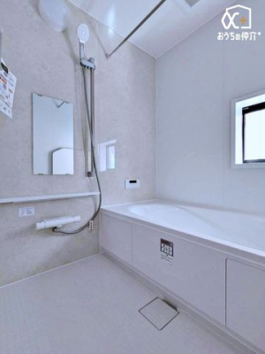 ���� 1�؃^�C�v�̑傫�ȗ����ɂȂ��Ă���܂��B�����Ȃ��q�l�����Ă����Ƒ��œ������\�ƂȂ��Ă���܂��B�܂��A���g�����y���߂���X�̔�������Ă�����ԂɂȂ邱�ƊԈႢ�Ȃ��ł��I