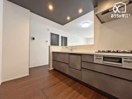 �L�b�`�� �g������̗ǂ������o�����̃L�b�`��