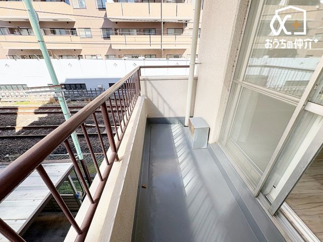 �o���R�j�[ LDK�ɖʂ��Ă���o���R�j�[