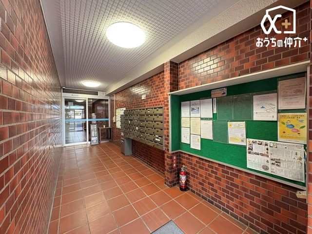 �G���g�����X �W���|�X�g