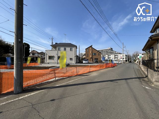 ���n�y�n�ʐ^ �Ԓʂ�̏��Ȃ��ړ��̗l�q