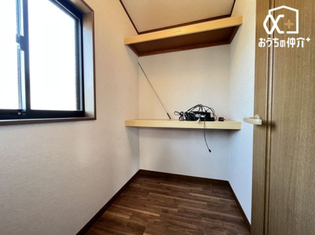 ���[ ���r���O�ɂ�����[�X�y�[�X�B�X�b�L���Ƃ�����Ԃ������܂��B