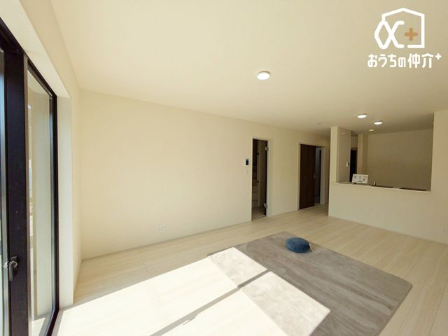 ���r���O -