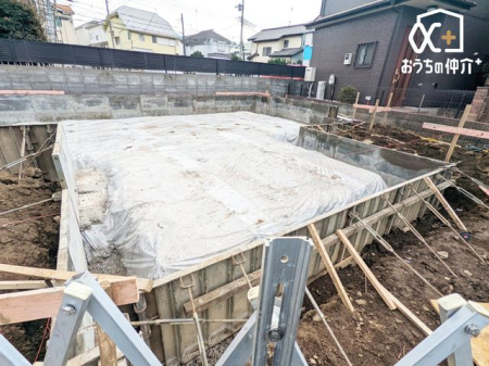 ���̑� �L�b�`������̓��r���O�S�̂����n����Ԏ��ł��B���q�l���V�ԗl�q�������Ȃ���̂�������_�C�j���O�e�[�u���Ŋw�K���邨�q�l�ɂ�����ƃA�h�o�C�X���ł���݌v�ł��B