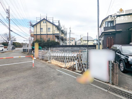 ���̑� ���w�Z�܂Ŗ�700���B�����Ȃ��q�l���������̂��ƒ�Ɉ��S�̏Z���ł��B�w�Z���߂��ƒ��̖Z�������Ԃɂ��]�T�����܂�Ƒ��̎��Ԃ����������ł��ˁB