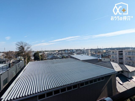 ���̑� 5�K���璭�߂�i�F�ł��B���ꂽ���ɂ͐󂪍L����A�C�����̗ǂ��o���R�j�[�ł��I