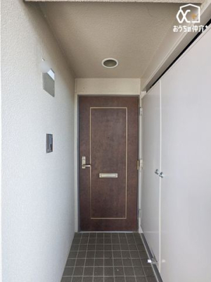 ���� �O���猩�����ւ܂��̗l�q�ł��B���񌻒n�ɑ����^��ł����������������������B