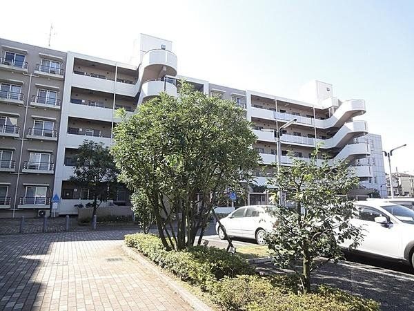 ���̑� �R���r�j�܂œk��4���̐������֐��̗ǍD�ȗ��n�ł��B�}�ɕK�v�Ȃ��̂��ł����Ƃ��ɂ��֗��ł��ˁB