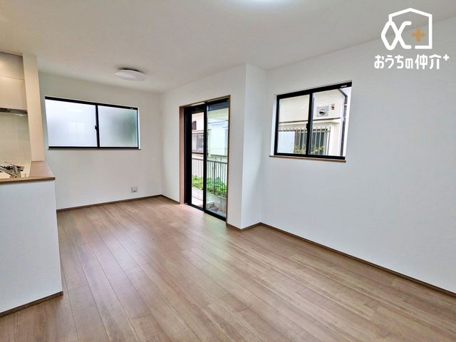 ���r���O �`Living�`�����݂̂���i�`�������e�C�X�g��LDK�B�̂�т肭�낮�\�t�@�₨�H�����y���ރ_�C�j���O�Z�b�g��u���Ă��������͂���܂���B