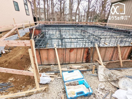 ���̑� �L�b�`������̓��r���O�S�̂����n����Ԏ��ł��B���q�l���V�ԗl�q�������Ȃ���̂�������_�C�j���O�e�[�u���Ŋw�K���邨�q�l�ɂ�����ƃA�h�o�C�X���ł���݌v�ł��B