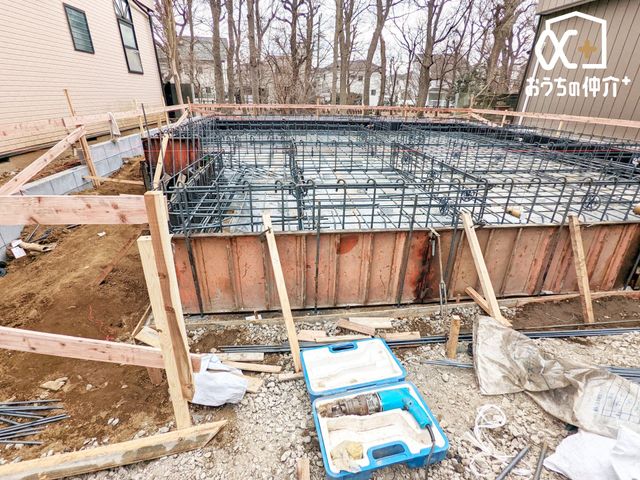 ���̑� �L�b�`������̓��r���O�S�̂����n����Ԏ��ł��B���q�l���V�ԗl�q�������Ȃ���̂�������_�C�j���O�e�[�u���Ŋw�K���邨�q�l�ɂ�����ƃA�h�o�C�X���ł���݌v�ł��B