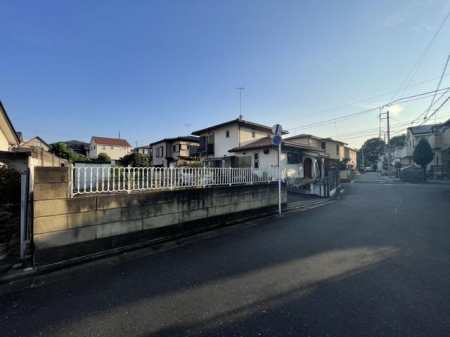 ���n�O�ώʐ^ �`Appearance�`�J�b�R�ǂ��O�ρB�ƑI�т͊O�ς���������Ă����B ���ƈႤ�Z�F�̊O�ς͂܂�Œ������z�̂悤�B���̃X�}�[�g�ȘȂ܂��ɂ������~�߂Ă��܂������ɂȂ�܂��B