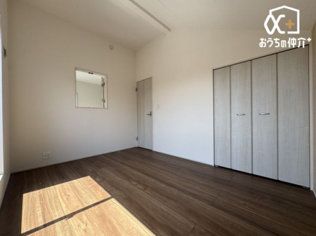 �Q�� -