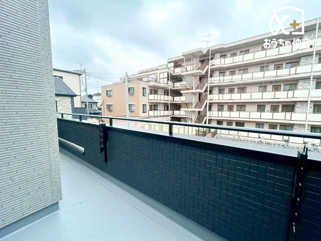 �o���R�j�[ -