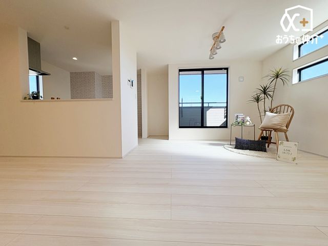 ���r���O -