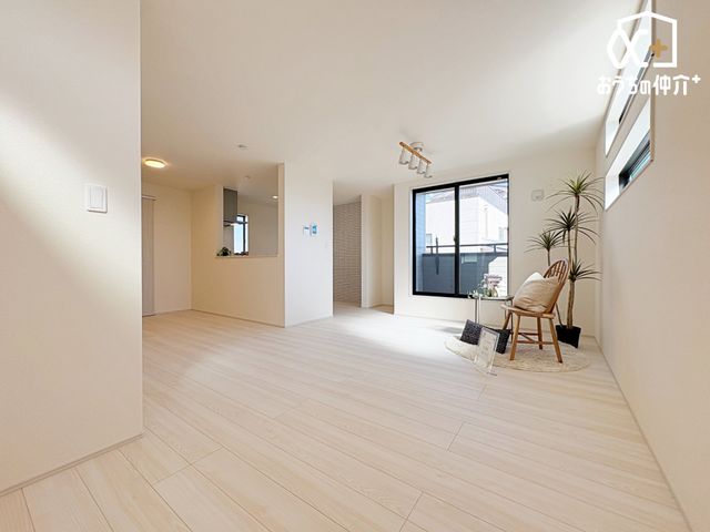 ���r���O �S��������̌�������Q�K18�������̃��r���O