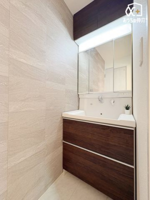 ���ʑ�E���ʏ� 2�K�Ɨ����ʎ�