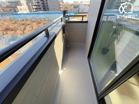 �o���R�j�[ ���r���O�ɖʂ����Q�K�o���R�j�[