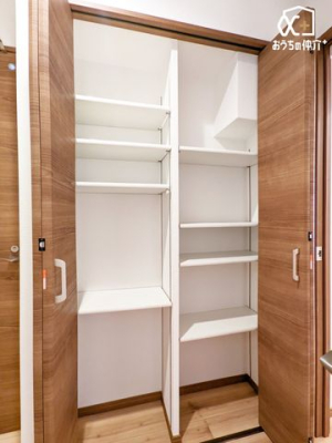 ���[ �p���g���[�Ƃ��Ă����g�����������郊�r���O���[�B�ЊQ���ɔ����ă��[�����O�X�g�b�N���\�ł��I